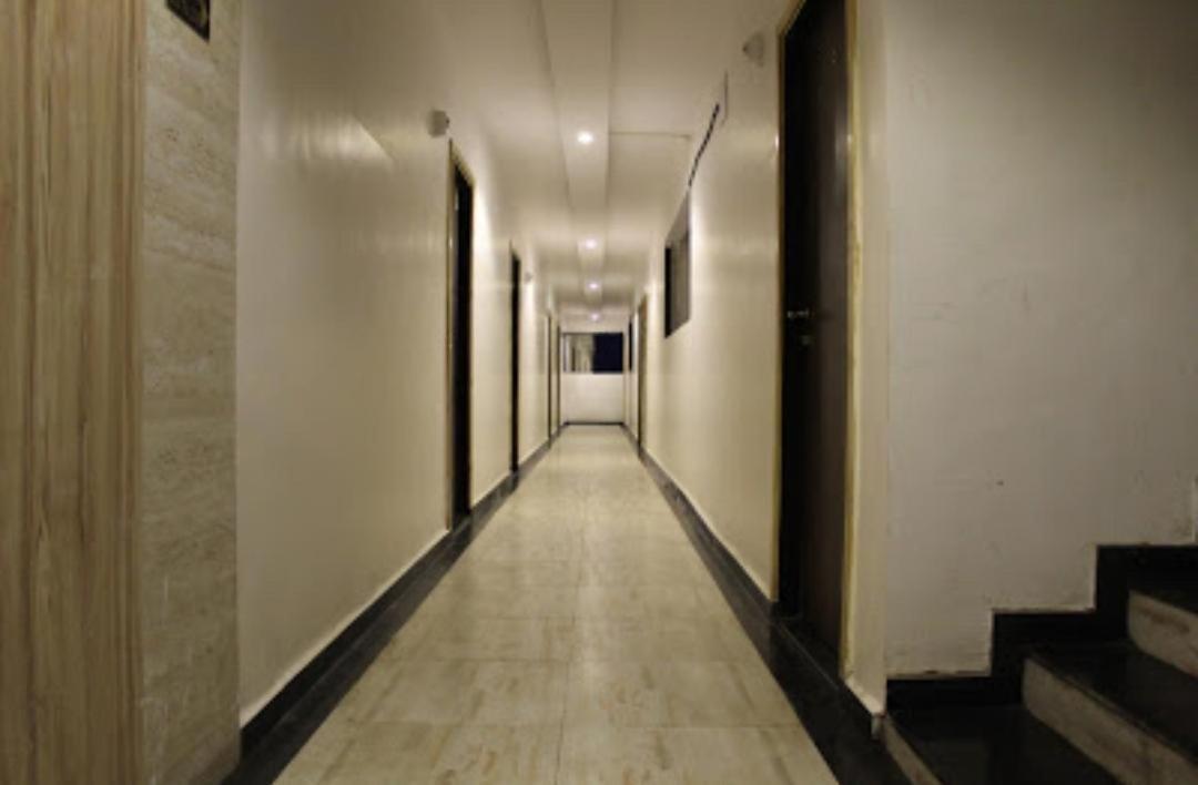Strawberry Hills Saputara Exterior foto